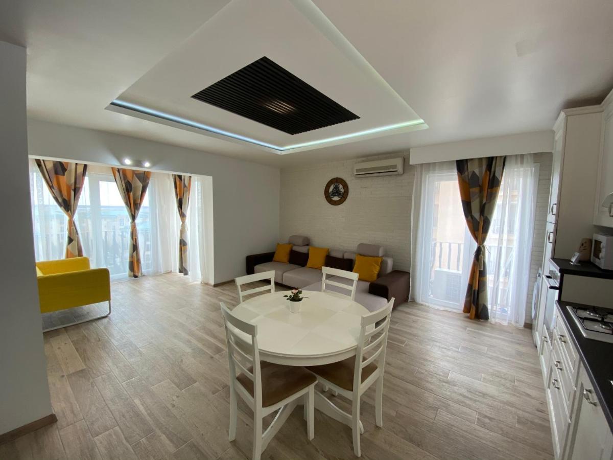 Sunny Deluxe Apartment Cosmopolis Stefanestii de Jos Buitenkant foto