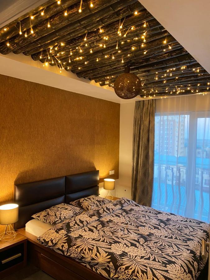 Sunny Deluxe Apartment Cosmopolis Stefanestii de Jos Buitenkant foto